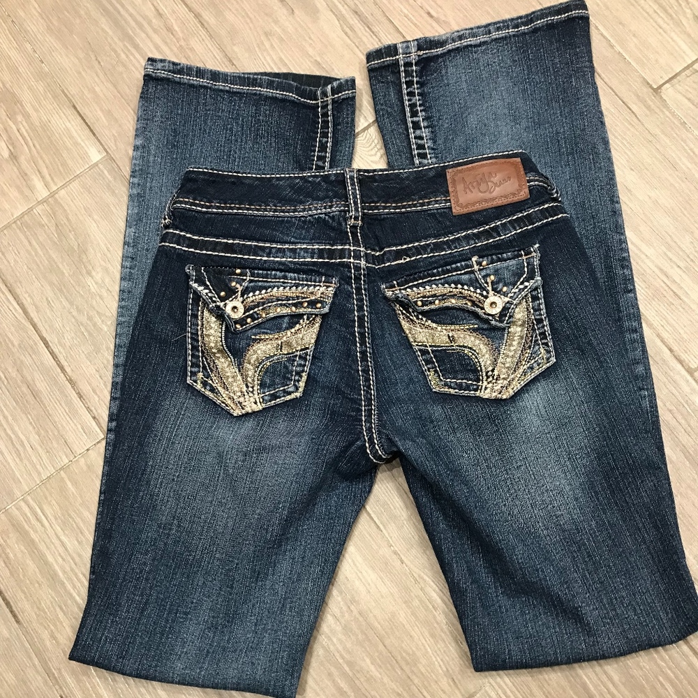Ariya Jeans